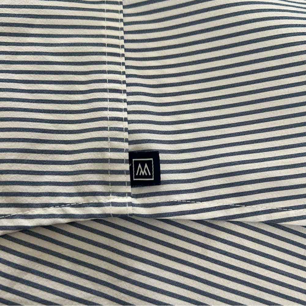 Mizzen+Main Blue and White Striped Casual Button Down Shirt - Picture 10 of 14
